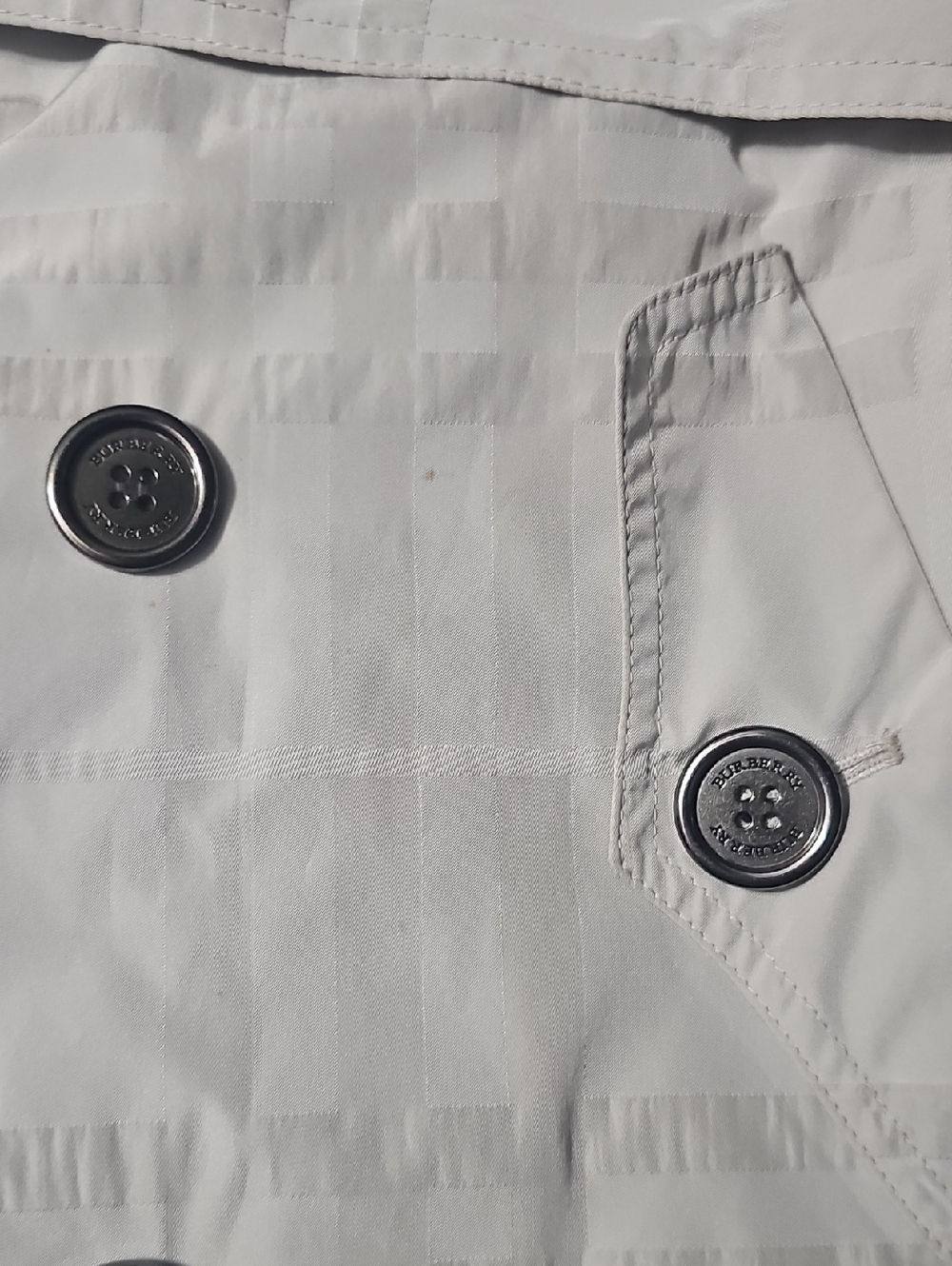Burberry Light Gray Double-Breasted Trench Coat - Picture 15 of 15